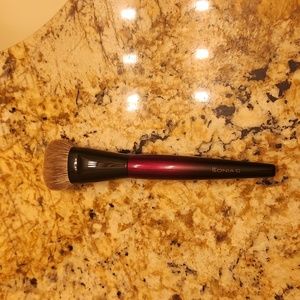 Sonia G Jumbo Base Brush, New
